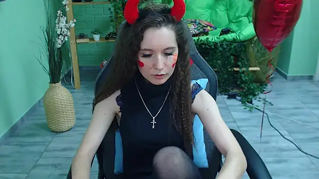 Snapshot of Miss_Barbara_ chatting on February 14, 10:25 pm Miss Barbara online show from February 14, 10:25 pm