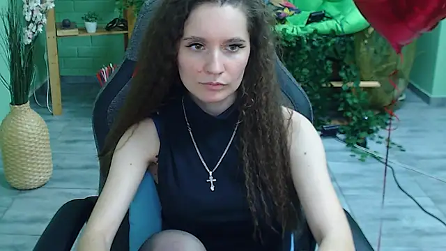 Snapshot of Miss_Barbara_ chatting on February 15, 1:31 am Miss Barbara online show from February 15, 1:31 am