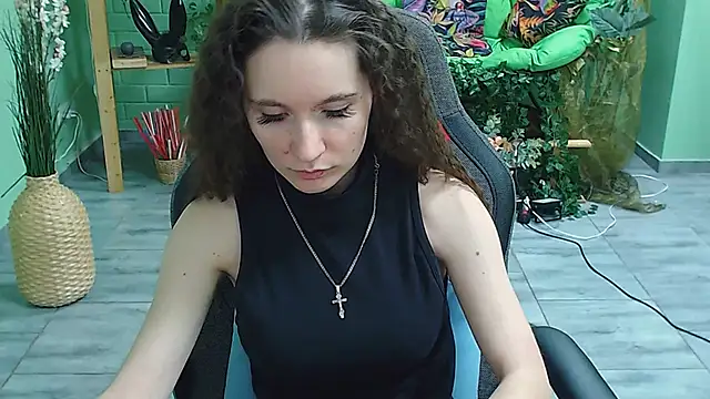 Snapshot of Miss_Barbara_ chatting on February 28, 12:10 am Miss Barbara online show from February 28, 12:10 am