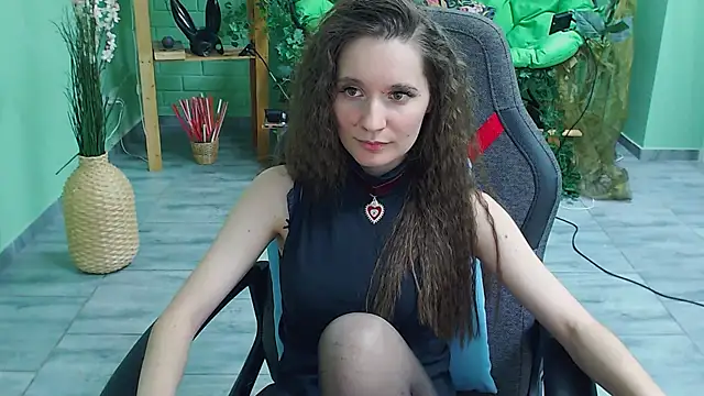 Snapshot of Miss_Barbara_ chatting on February 28, 11:34 pm Miss Barbara online show from February 28, 11:34 pm