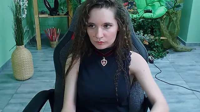 Snapshot of Miss_Barbara_ chatting on March 5, 12:16 am Miss Barbara online show from March 5, 12:16 am