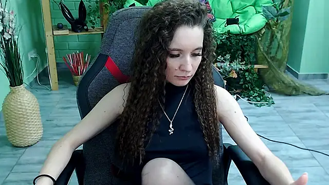 Snapshot of Miss_Barbara_ chatting on March 13, 9:48 pm Miss Barbara online show from March 13, 9:48 pm