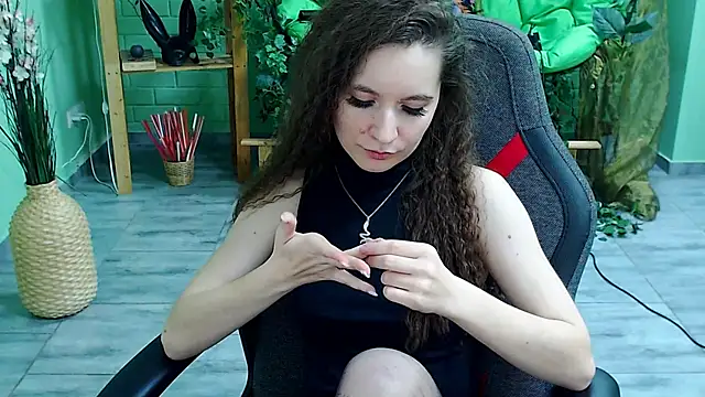 Snapshot of Miss_Barbara_ chatting on March 17, 10:06 pm Miss Barbara online show from March 17, 10:06 pm