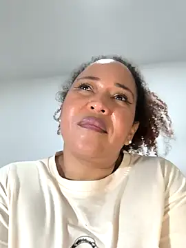 Snapshot of debboraWagner chatting on March 12, 11:44 pm debboraWagner online show from March 12, 11:44 pm