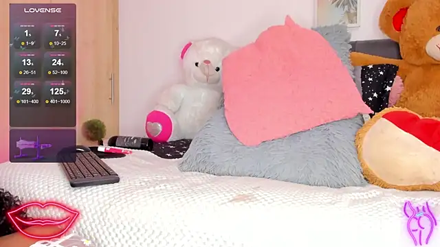 Snapshot of Tayssa_Maravilh chatting on February 9, 2:06 am Tayssa Maravilh online show from February 9, 2:06 am
