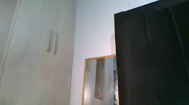 Snapshot of Sexy_barb2 chatting on February 2, 5:37 pm Sexy barb2 online show from February 2, 5:37 pm