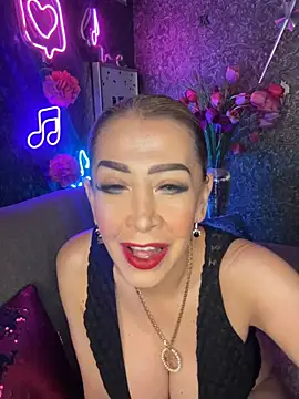 Snapshot of EvelinaGrey chatting on January 15, 4:36 am EvelinaGrey online show from January 15, 4:36 am