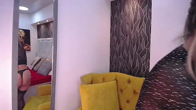 Snapshot of EvelinaGrey chatting on March 3, 2:58 am EvelinaGrey online show from March 3, 2:58 am