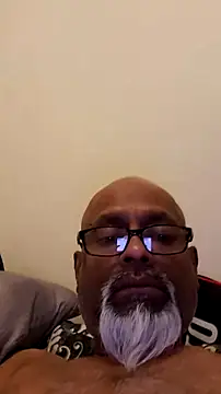 Snapshot of Darryltasha chatting on November 1, 4:25 am Darryltasha online show from November 1, 4:25 am