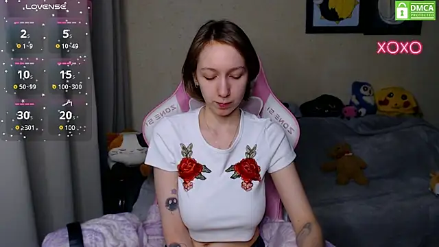 Snapshot of LeahGottty chatting on January 16, 2:30 am LeahGottty online show from January 16, 2:30 am