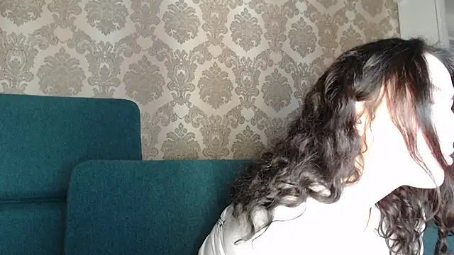 Louise Lavender online show from March 8, 12:30 pm