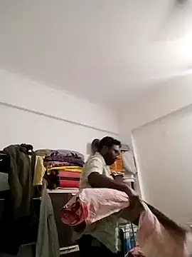 Snapshot of findmemylove chatting on January 12, 7:31 pm findmemylove online show from January 12, 7:31 pm