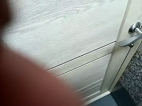 Snapshot of zsd_off chatting on December 18, 3:11 pm zsd off online show from December 18, 3:11 pm