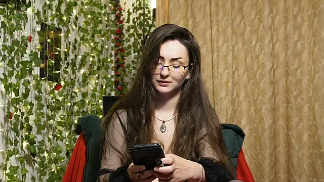 Snapshot of NaughtYHomemadE chatting on May 1, 4:11 pm NaughtYHomemadE online show from May 1, 4:11 pm