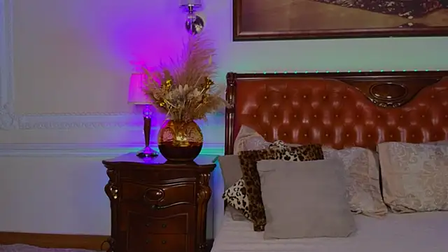 Real Tini online show from November 8, 6:13 am