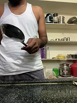 Snapshot of TeluguBoyAbhi chatting on October 29, 4:37 am TeluguBoyAbhi online show from October 29, 4:37 am