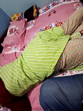 Crezy-Queen01 online show from October 8, 7:39 am