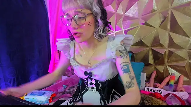 Snapshot of neeko_princes chatting on January 10, 3:27 pm neeko princes online show from January 10, 3:27 pm