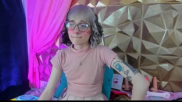 Snapshot of neeko_princes chatting on January 18, 3:16 pm neeko princes online show from January 18, 3:16 pm