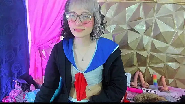 Snapshot of neeko_princes chatting on January 19, 3:21 pm neeko princes online show from January 19, 3:21 pm