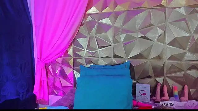 Snapshot of neeko_princes chatting on January 27, 12:16 pm neeko princes online show from January 27, 12:16 pm