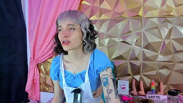 Snapshot of neeko_princes chatting on February 9, 12:08 pm neeko princes online show from February 9, 12:08 pm