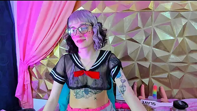 Snapshot of neeko_princes chatting on February 18, 12:17 pm neeko princes online show from February 18, 12:17 pm