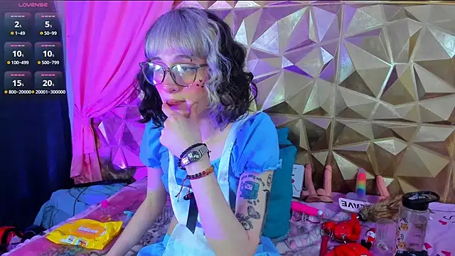 Snapshot of neeko_princes chatting on March 2, 3:27 pm neeko princes online show from March 2, 3:27 pm