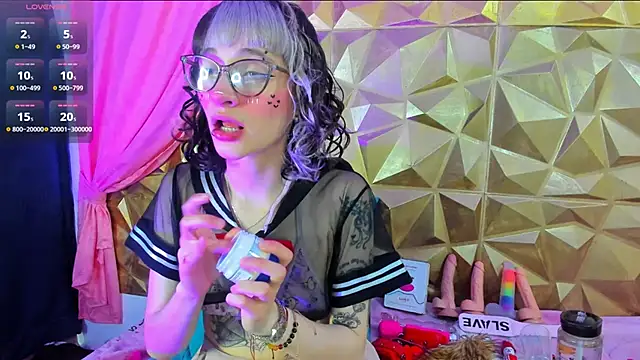 Snapshot of neeko_princes chatting on March 20, 12:11 pm neeko princes online show from March 20, 12:11 pm