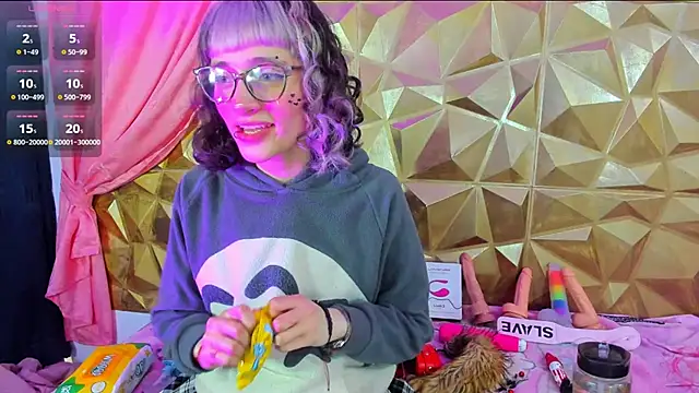 Snapshot of neeko_princes chatting on March 21, 3:13 pm neeko princes online show from March 21, 3:13 pm