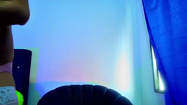 Aliice Doll online show from September 22, 8:33 pm