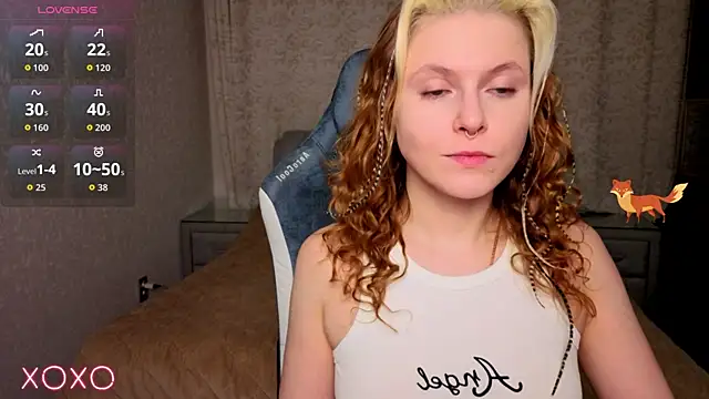 rocky foxy online show from April 13, 10:26 pm