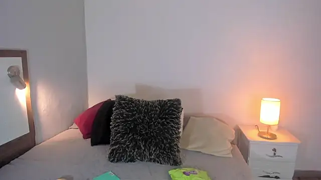 MELISSA ALVAREZ online show from February 17, 9:46 am