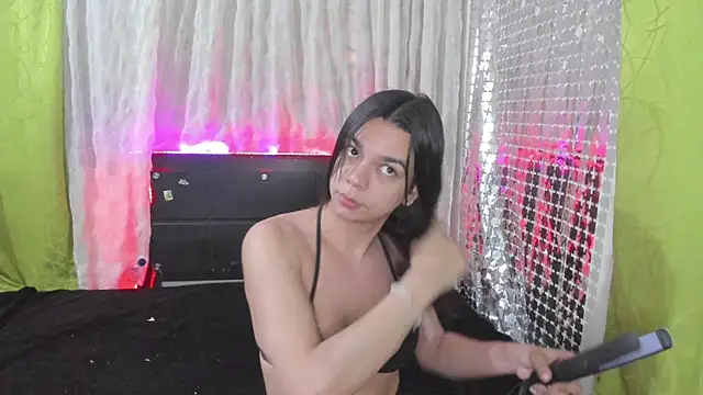 Snapshot of Megan_Miles02 chatting on January 26, 10:55 am Megan Miles02 online show from January 26, 10:55 am