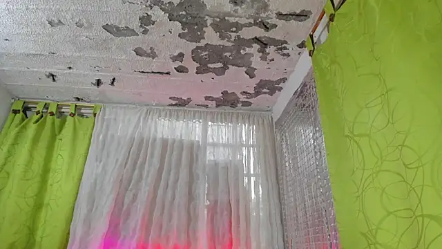 Snapshot of Megan_Miles02 chatting on February 13, 9:49 pm Megan Miles02 online show from February 13, 9:49 pm