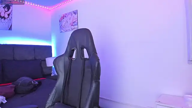 Snapshot of Megan_Miles02 chatting on November 1, 8:00 pm Megan Miles02 online show from November 1, 8:00 pm