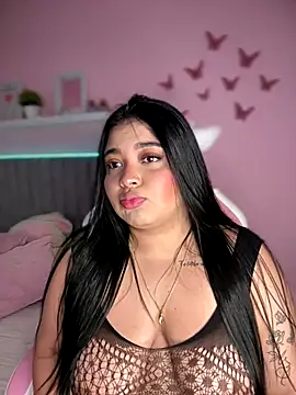 Emily cooper20 online show from December 18, 11:33 pm