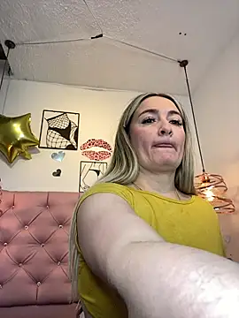 Snapshot of antonella87 chatting on November 28, 8:55 pm antonella87 online show from November 28, 8:55 pm