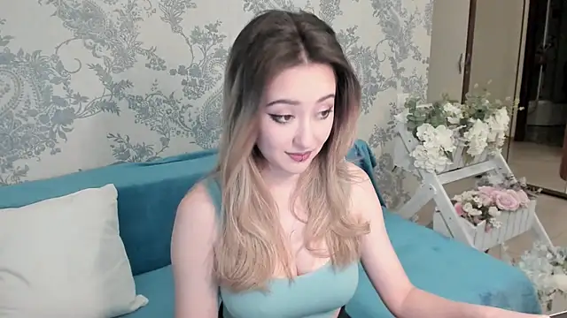 Snapshot of AlexaJang chatting on January 17, 6:44 pm AlexaJang online show from January 17, 6:44 pm