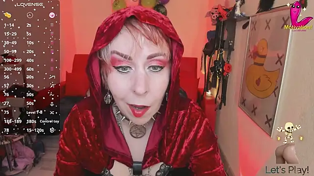 Snapshot of GinaMiracle chatting on December 11, 5:04 pm GinaMiracle online show from December 11, 5:04 pm