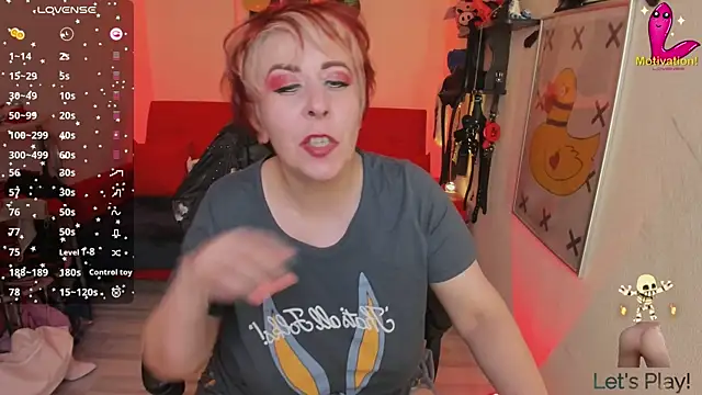 Snapshot of GinaMiracle chatting on December 12, 3:43 am GinaMiracle online show from December 12, 3:43 am