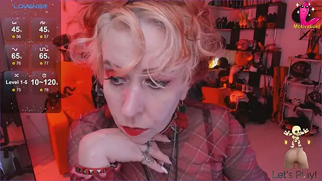 Snapshot of GinaMiracle chatting on November 8, 10:08 pm GinaMiracle online show from November 8, 10:08 pm