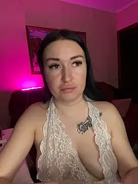 Roxana Bell online show from March 6, 8:05 pm