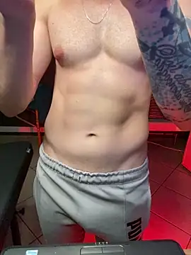 Snapshot of MachineDien chatting on February 20, 12:19 am MachineDien online show from February 20, 12:19 am