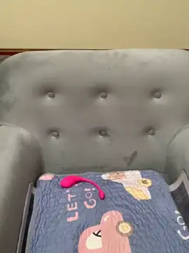 Snapshot of Linda-Mora chatting on February 22, 5:13 pm Linda-Mora online show from February 22, 5:13 pm