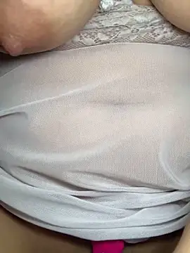 Snapshot of Linda-Mora chatting on September 11, 10:26 am Linda-Mora online show from September 11, 10:26 am