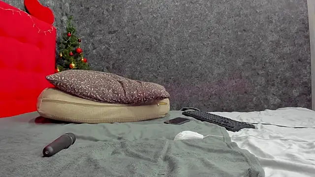 LayaFlow online show from December 13, 2:38 pm