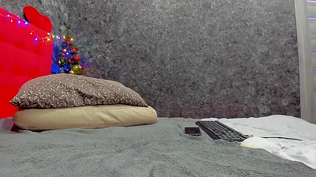 LayaFlow online show from December 16, 1:43 pm