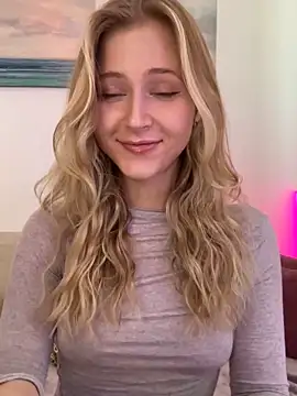 LunaRase online show from September 17, 12:18 pm