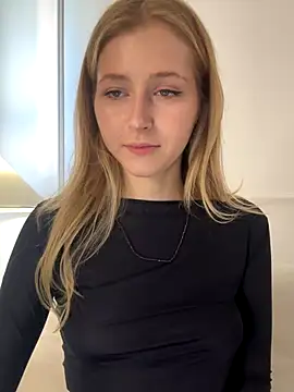 LunaRase online show from September 28, 10:31 am